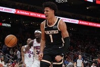 ホークスはジョンソンを中心に、球宴後は19勝３敗と快進撃を見せている。(C)Getty Images