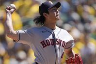 スライダーが逆方向へ曲がると評されるアストロズの今井。(C)Getty Images