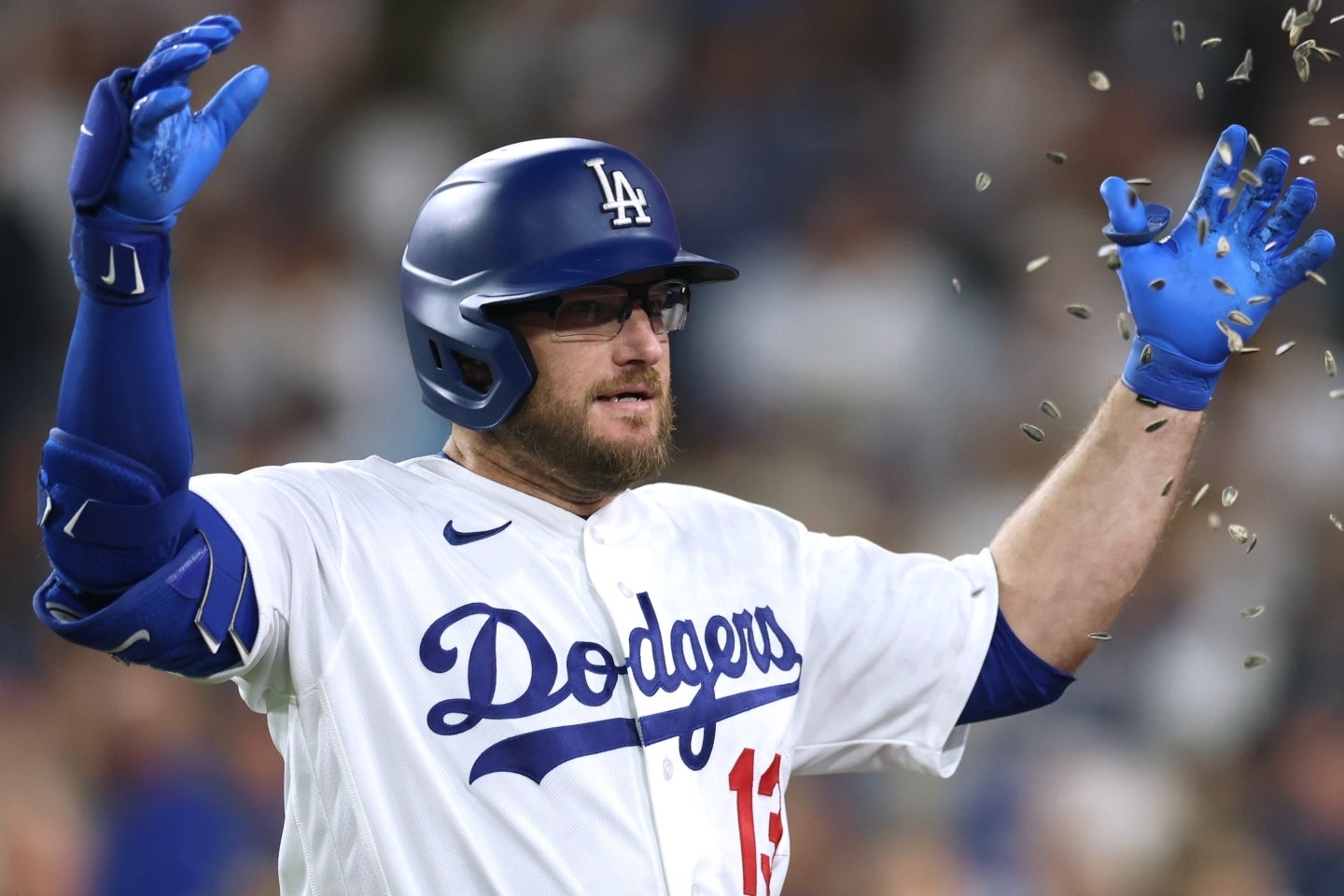 ドジャースのマンシーがサヨナラアーチを放ってドジャースが勝利した。(C)Getty Images