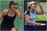 充実のシーズンを送った昨年から一転、その後は苦しい時期を経験した岡村恭香（右）とヒナ・イノウエ（左）。自らと向き合い再起を期す二人が、大阪のW35決勝で火花を散らす。写真提供：富士薬品セイムス ワールドチャレンジプログラム