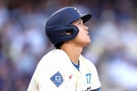 内野安打で２打席連続出塁した大谷。(C) Getty Images