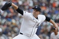 ６回途中まで無安打に抑える圧巻の投球を披露したタイガースのスクーバル。(C) Getty Images