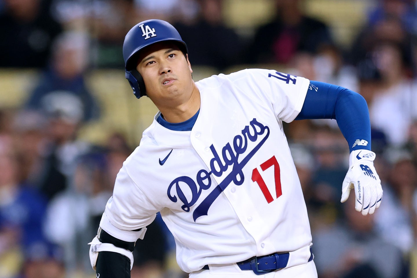 ドジャースの大谷。第１打席に死球が右肩甲骨付近を直撃した。(C) Getty Images