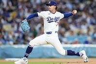 ８回２安打無失点で今季２勝目を挙げたドジャースのロブレスキー。(C) Getty Images
