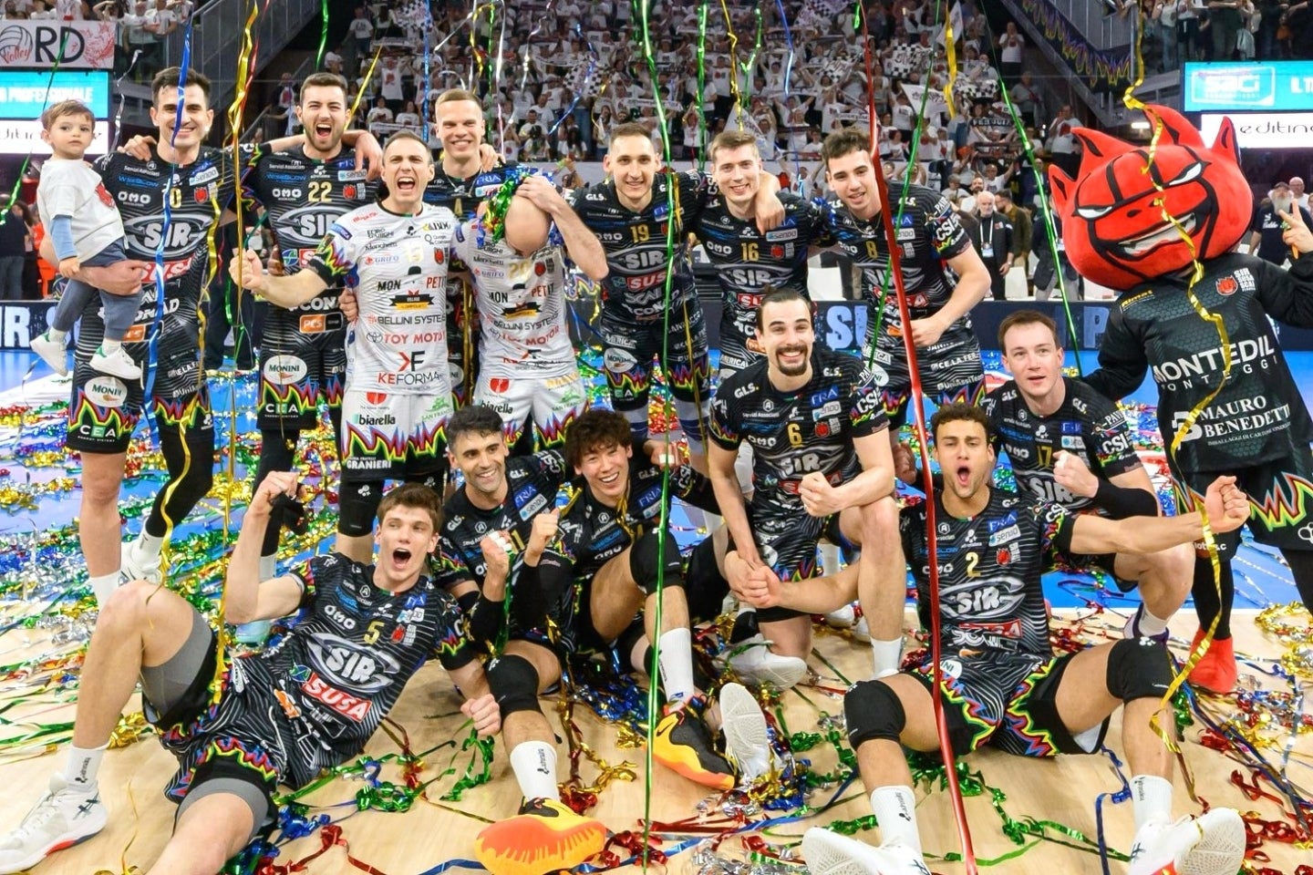 ペルージャが最短３試合でピアチェンツァを下し、２季ぶりの決勝進出を果たした。画像提供：Sir Susa Scai Perugia