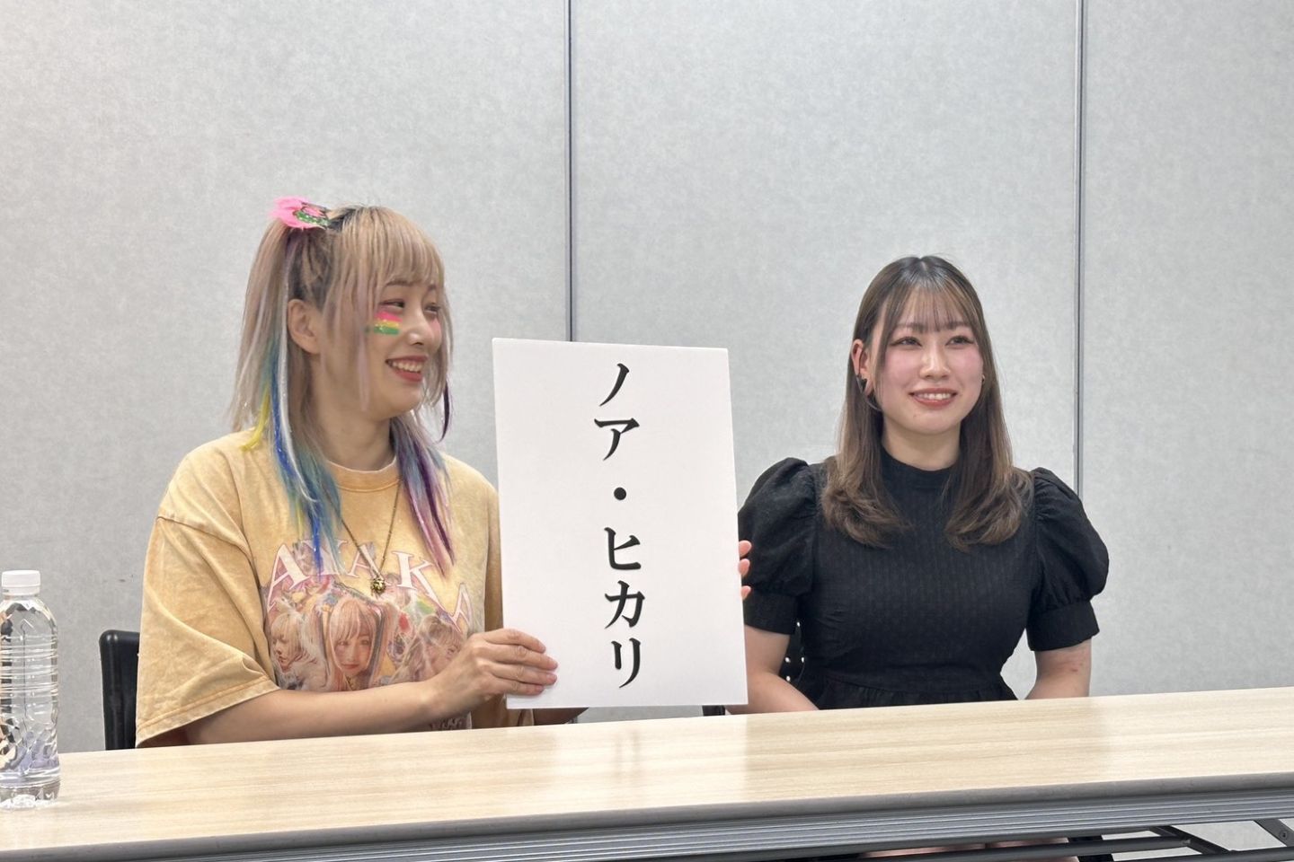 ヒカリとともに会見を行なったウナギ。復帰の舞台を用意した理由を語った。写真：橋本宗洋