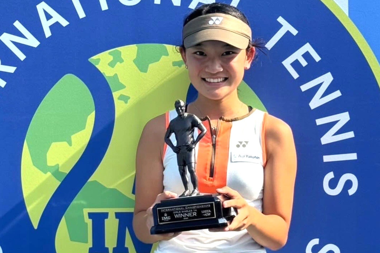 昨年の「エディ・ハー」シングルス14歳以下で優勝を飾った岩佐。写真提供：富士薬品セイムス ワールドチャレンジプログラム