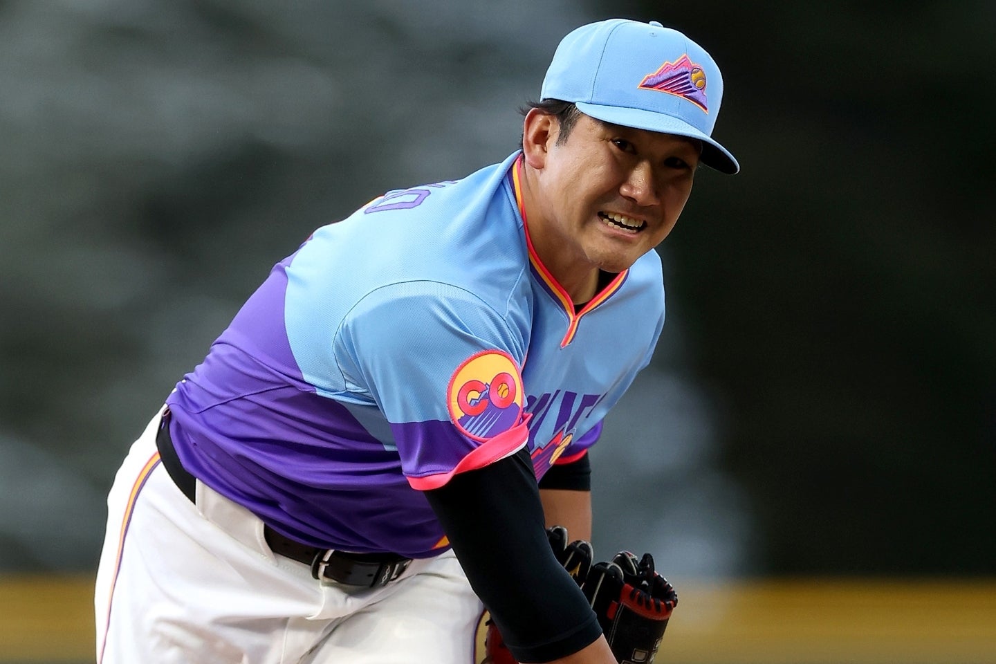 ドジャース戦に先発したロッキーズの菅野は、４回５失点でマウンドを降りた。(C)Getty Images