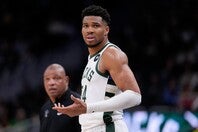 バックスでのヤニスは今季で見納めとなるのか。(C)Getty Images