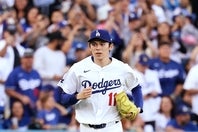 先発に復帰したものの、結果が出ていない佐々木。地元紙記者や地元メディアは、25年に輝いたクローザーでの起用を推している。(C)Getty Images