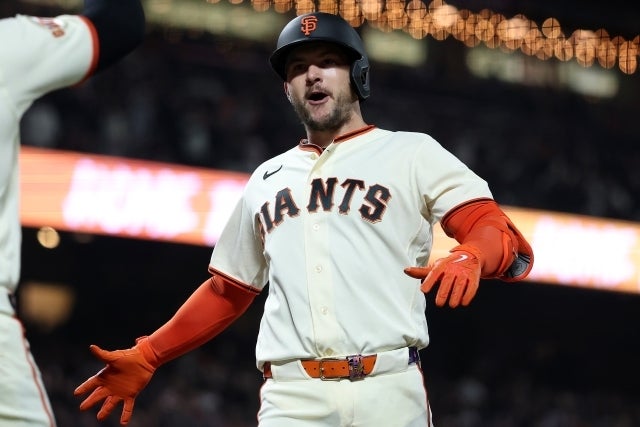 決勝の３ランホームランを放ったジャイアンツのベイリー。(C)Getty Images