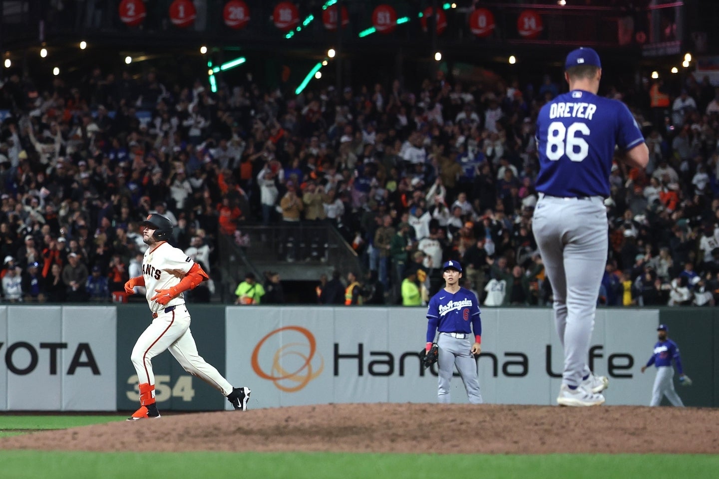 大谷からマウンドを引き継いだ２番手ドライヤーが、７回にベイリーに３ランを打たれた。(C)Getty Images