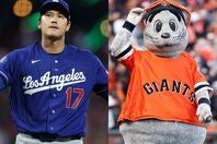 ドジャースの大谷とジャイアンツのマスコット「ルー・シール」の微笑ましいやり取りが話題になっている。(C)Getty Images