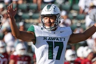 今年のNFLドラフトで注目を集めるハワイ大学の松澤寛政。(C)Getty Images