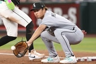 MLBデビューから24試合で10本塁打を放っている村上。守備でもチームに貢献している。(C)Getty Images