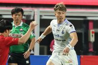 九州KVのウイング山田章仁。リーグ戦通算トライ数の記録更新にあと２つと迫っている。写真：JRLO