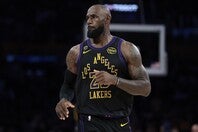 ペイトンはレブロンについて、体力的にあと１、２年はプレーできると語った。(C)Getty Images