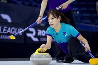 ４月から新たな挑戦をスタートさせた吉田。カーリング史上初のプロリーグに参戦し、チーム主将を務めている。(C)Anil Mungal/AFLO