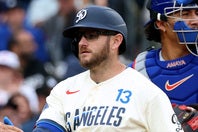 ドジャースのマンシーが９号２ランアーチを放った。(C)Getty Images