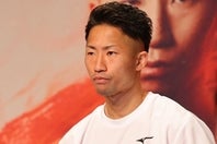 井岡の挑戦を受ける拓真。写真：梅月智史（THE DIGEST写真部）