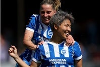 ブライトン女子チームの顔であり、点取り屋の清家（手前）のほかにDF南、MF角田らが所属している。(C)Getty Images