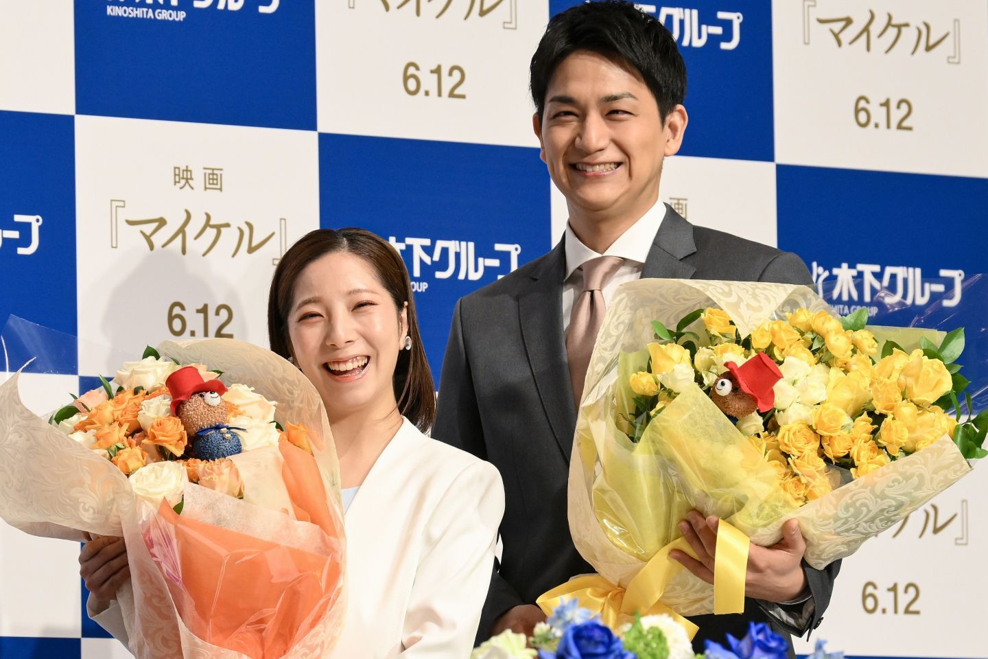 引退会見に登壇したりくりゅうペア。国民的アスリートとなったふたりの今後に期待がかかる。写真：鈴木颯太朗