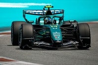他チームに近いタイムを出せなかったアロンソ。ストロールはトラブルなのか、タイム計測ができなかったようだ。(C)Getty Images