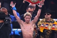 中谷を３対０の判定で下した井上。写真：梅月智史（THE DIGEST写真部）