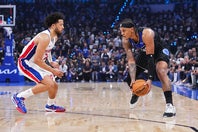 第８シードのマジックは１位ピストンズ相手に３勝１敗と先に王手をかけたが…。(C)Getty Images