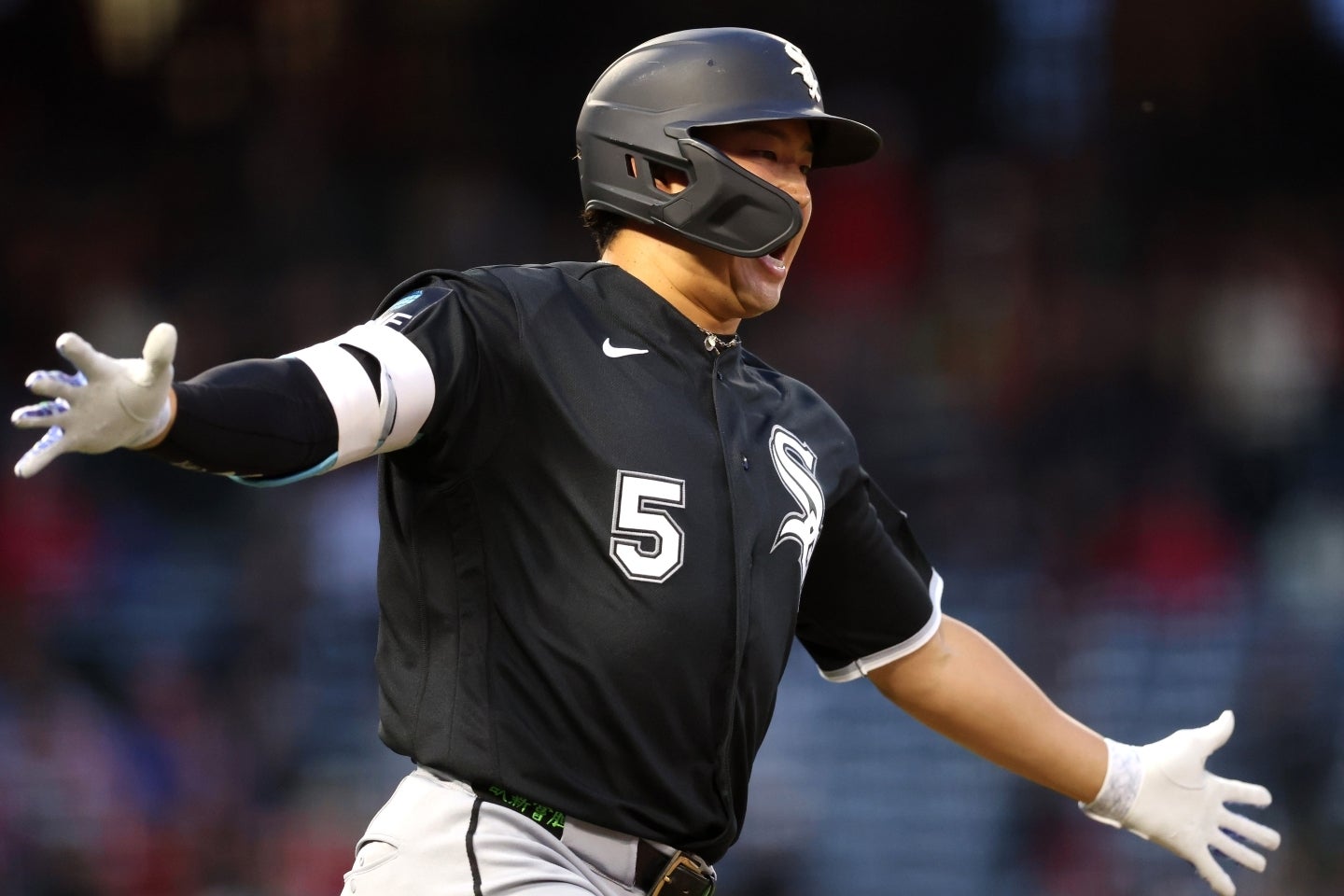 現地４日のエンジェルス戦で14号２ランを放った村上。(C)Getty Images