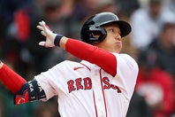 レッドソックスの吉田正尚。今季４度目のマルチ安打を記録した。(C) Getty Images