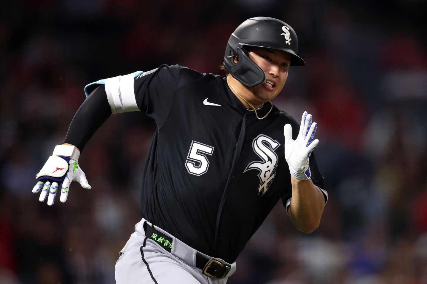 村上がメジャー初の二塁打を放った。(C) Getty Images