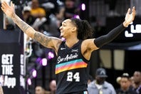 衝撃のシュートを沈めたヴァッセル。(C)Getty Images