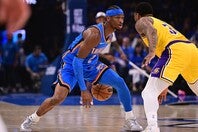 SGAはシリーズ平均20点と控えめだが、地力で勝るサンダーがホームで２連勝を飾った。(C)Getty Images