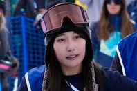 五輪スノボ金の村瀬心椛。雪山でのショットが話題を集めた。(C)Getty Images