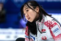 ロコ・ソラーレの名スキップ藤澤。札幌で“デート”を楽しんだようだ。(C)aflo