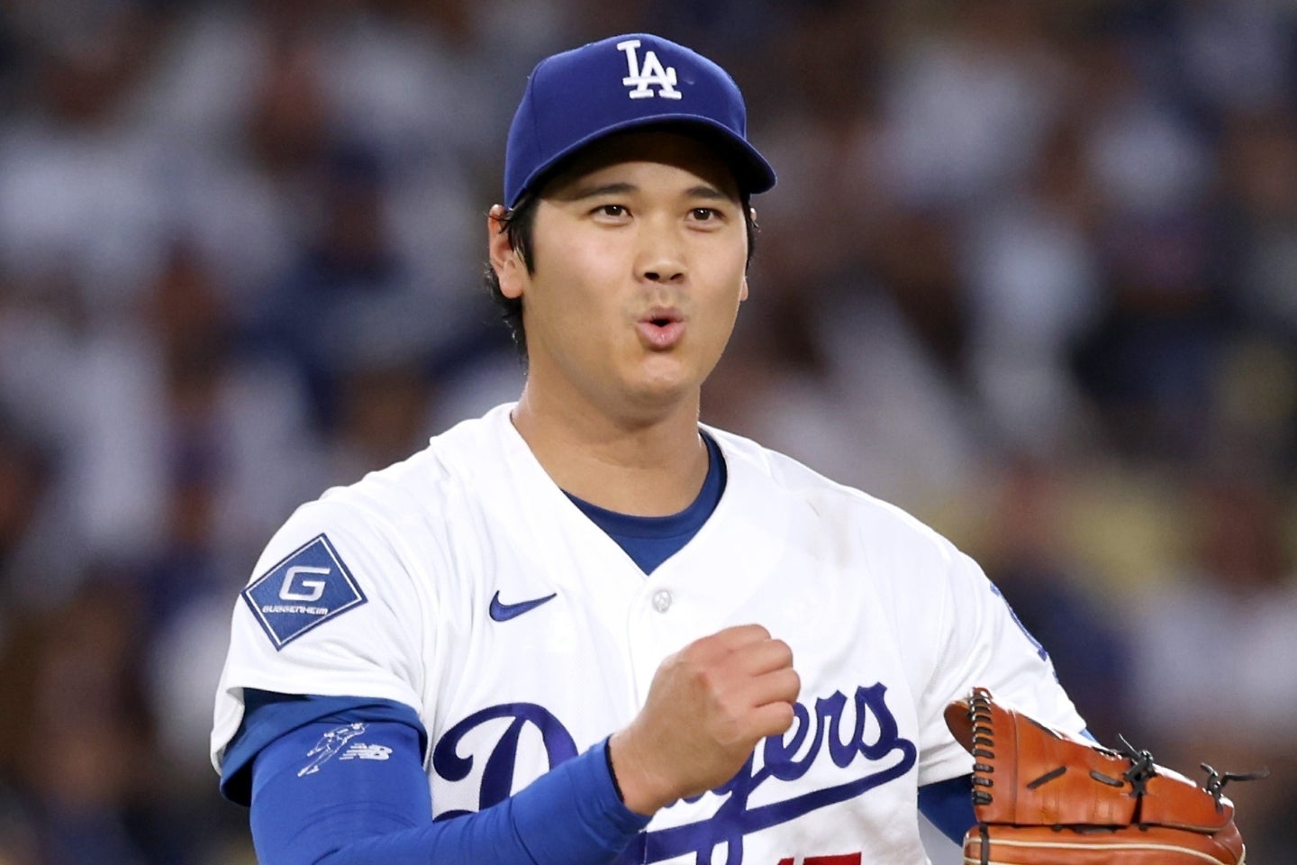 大谷が子どもたちにファンサービスを行なった。(C)Getty Images
