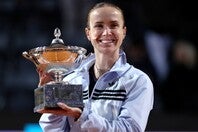イタリア国際でスビトリーナが、ルバキナ、シフィオンテク、ガウフと強敵を次々撃破して大会３度目の優勝。ウクライナ人女子初のツアー20勝目を挙げるなど、記録づくめの戴冠となった。（C）Getty Images