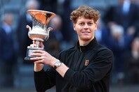 イタリア国際で念願の初優勝を飾った24歳のシナー。ルードを退け、史上最年少でキャリアゴールデンマスターズを達成するなど、記録ずくめのタイトル獲得となった。（C）Getty Images