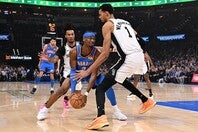 サンダーとスパーズのカンファレンス決勝は激闘必至だ。(C)Getty Images
