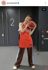 女子バスケ日本代表の国歌独唱を務めたDream Amiさん。画像はDream Ami公式インスタグラムのスクリーンショット。