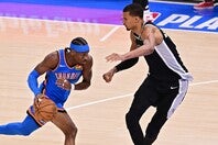 サンダーとスパーズの好ゲームに、マジックも興奮冷めやらぬ様子だった。(C)Getty Images