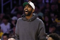 今夏、アービングのトレードはなさそうだ。(C)Getty Images