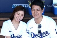 ドジャース戦で始球式を務めたりくりゅう。(C)Getty Images