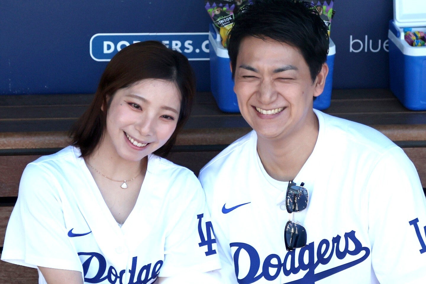 ドジャース戦で始球式を務めたりくりゅう。(C)Getty Images