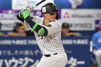 中間投票で全選手を通じて最多13万6555票を得ている阪神の森下翔太。写真：鈴木颯太朗