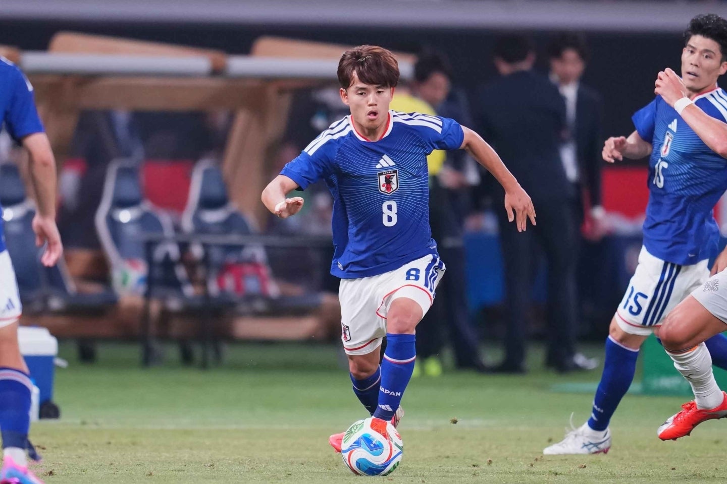 36分、久保がボレーでゴールを狙ったが、GKに防がれた。(C)THE DIGEST