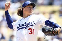 復帰に向けて足踏み状態が続いているドジャースのグラスノー。(C)Getty Images