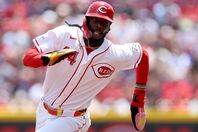 右ハムストリングの張りを訴えて途中交代したレッズのデラクルーズ。(C)Getty Images