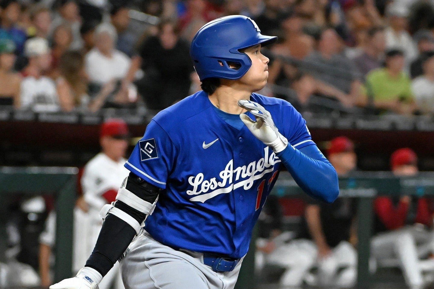 全力疾走でこの試合３安打目をマークした大谷。(C)Getty Images
